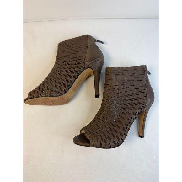 Vince Camuto Krandi Womens Size 7M Brownish Gray Laser Cut Heeled Booties - Picture 6 of 12